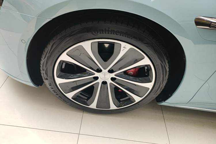 Used Hima Luxeed S7 2024 Ultra Four-Wheel Drive Flagship Edition Left Front Wheel Hub