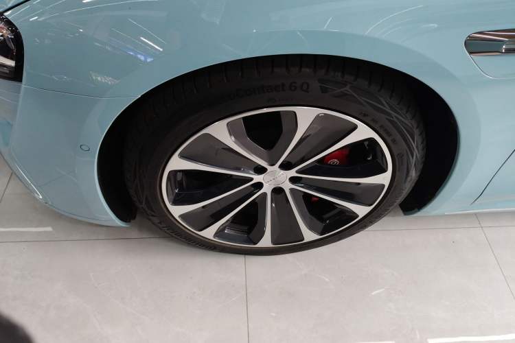 Used Hima Luxeed S7 2024 Ultra Four-Wheel Drive Flagship Edition Left Front Wheel Hub
