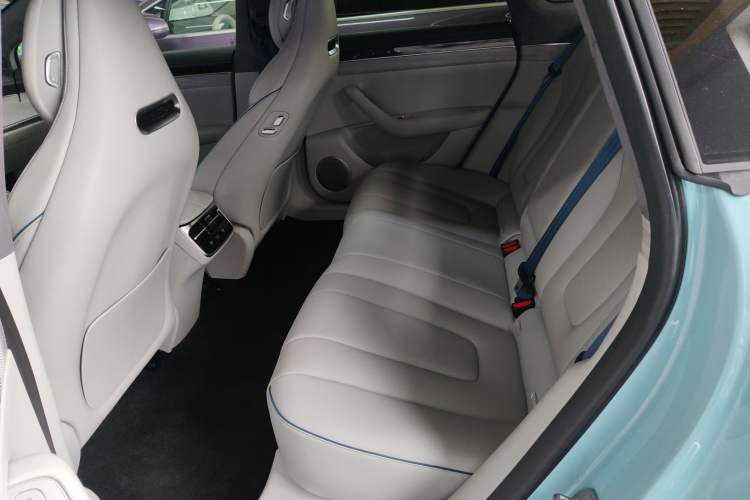 Used Hima Luxeed S7 2024 Ultra Four-Wheel Drive Flagship Edition Left Rear Seat