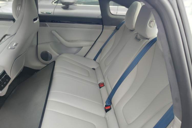 Used Hima Luxeed S7 2024 Max+ Rear-Drive Ultra-Range Intelligent Driving Edition Left Rear Seat