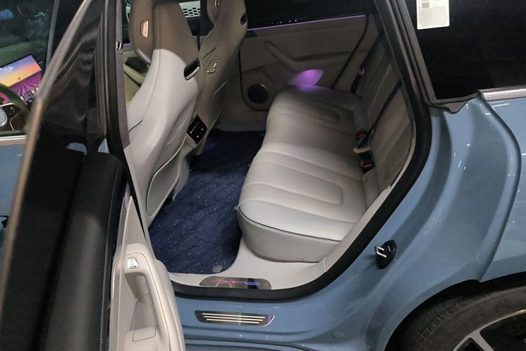 Used Hima Luxeed S7 2024 Max+ Rear-Drive Ultra-Range Intelligent Driving Edition Left Rear Seat