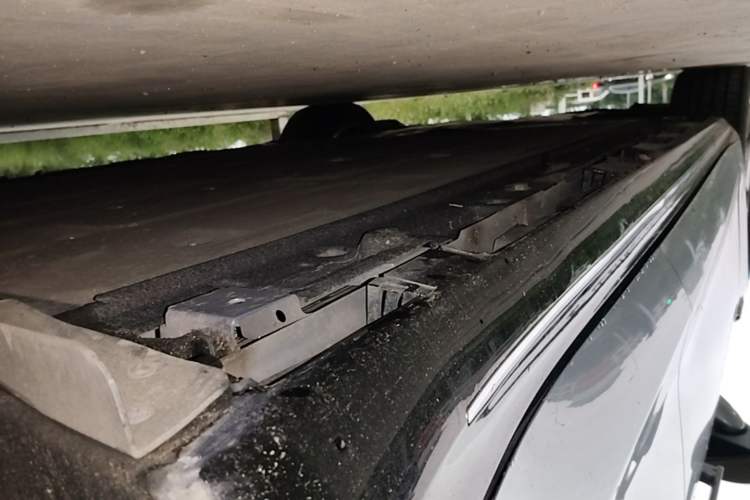 Used Hima Luxeed S7 2024 Max Rear-Drive Long-Range Intelligent Driving Version Left Side Sill