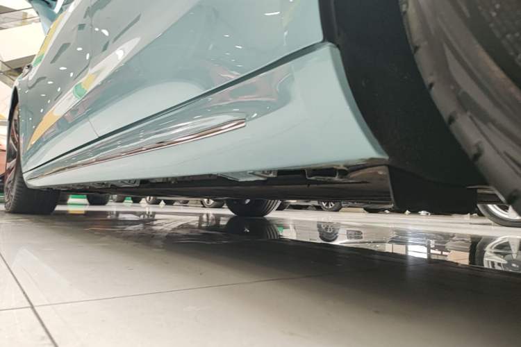Used Hima Luxeed S7 2024 Ultra Four-Wheel Drive Flagship Edition Left Side Sill