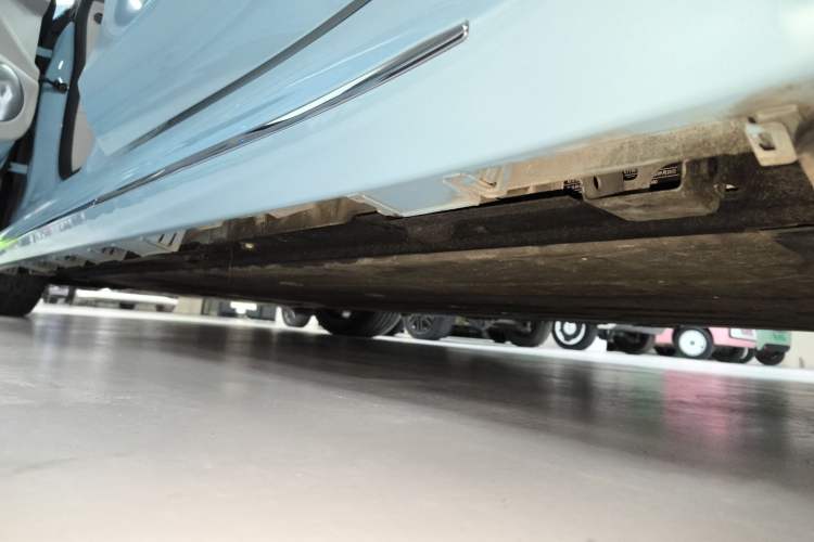 Used Hima Luxeed S7 2024 Ultra Four-Wheel Drive Flagship Edition Left Side Sill