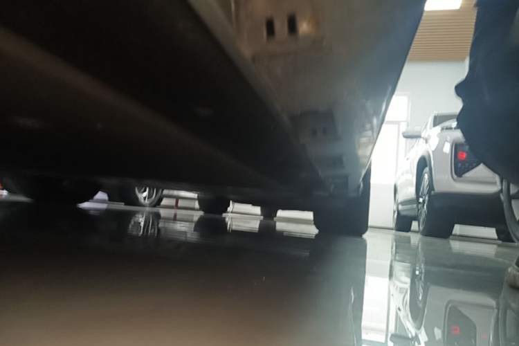 Used Hima Luxeed S7 2024 Ultra Four-Wheel Drive Flagship Edition Left Side Sill