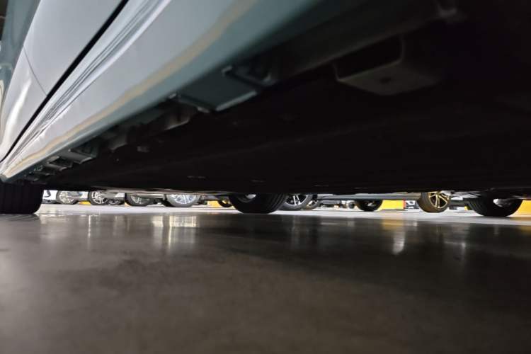 Used Hima Luxeed S7 2024 Max Left Side Sill