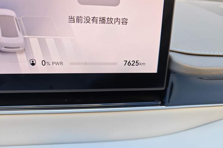 Used Hima Luxeed S7 2024 Max Rear-Drive Long-Range Intelligent Driving Version Odometer Close Up