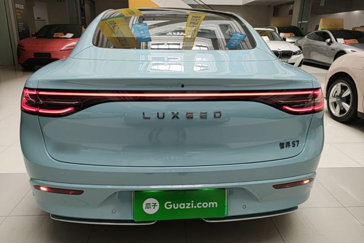 Used Hima Luxeed S7 2024 Ultra Four-Wheel Drive Flagship Edition Rear