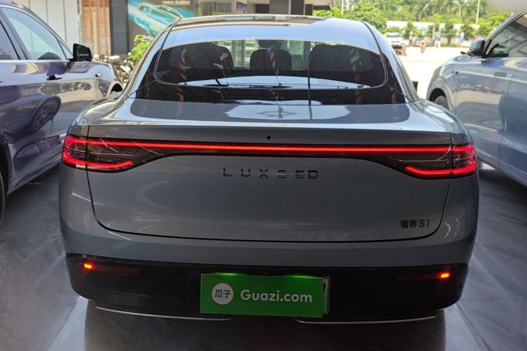 Used Hima Luxeed S7 2024 Max Rear-Drive Long-Range Intelligent Driving Version Rear