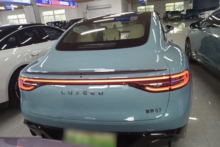 Used Hima Luxeed S7 2024 Ultra Four-Wheel Drive Flagship Edition Rear