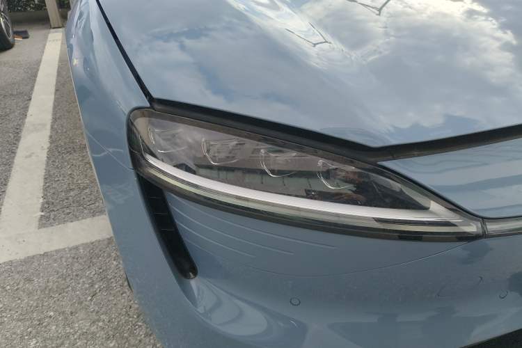 Used Hima Luxeed S7 2024 Max+ Rear-Drive Ultra-Range Intelligent Driving Edition Right Front Headlight