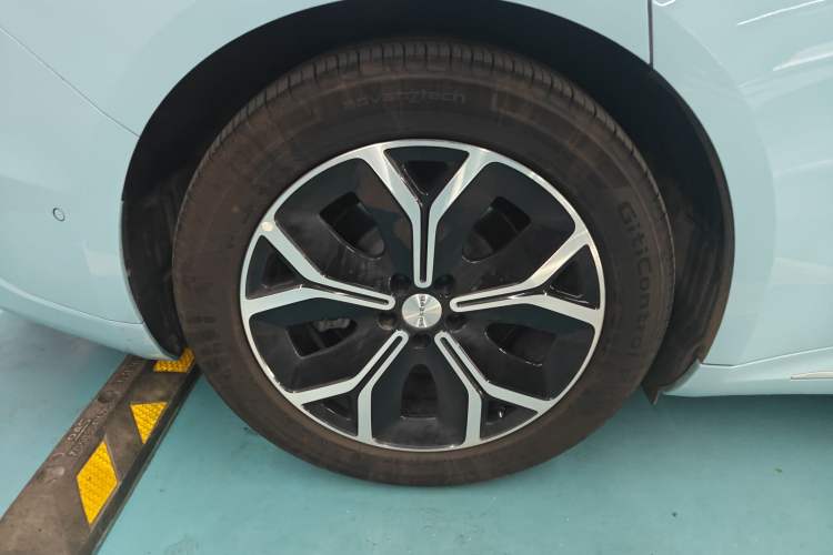 Used Hima Luxeed S7 2024 Pro Rear-Drive Long-Range Version Right Rear Wheel Hub