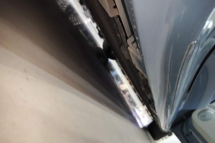 Used Hima Luxeed S7 2024 Max+ Rear-Drive Ultra-Range Intelligent Driving Edition Right Side Sill