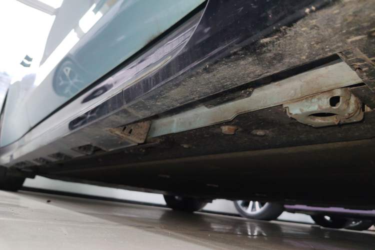 Used Hima Luxeed S7 2024 Ultra Four-Wheel Drive Flagship Edition Right Side Sill
