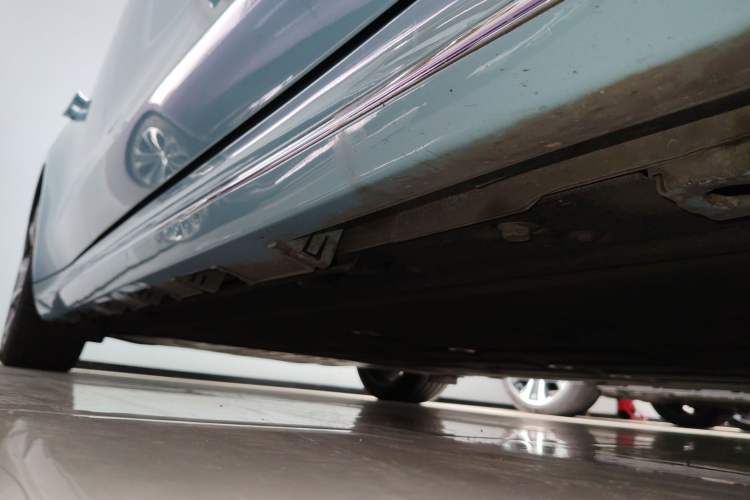 Used Hima Luxeed S7 2024 Ultra Four-Wheel Drive Flagship Edition Right Side Sill