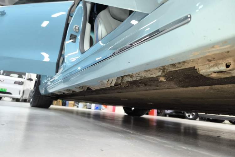 Used Hima Luxeed S7 2024 Ultra Four-Wheel Drive Flagship Edition Right Side Sill