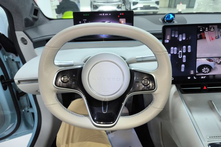Used Hima Luxeed S7 2024 Ultra Four-Wheel Drive Flagship Edition Steering Wheel