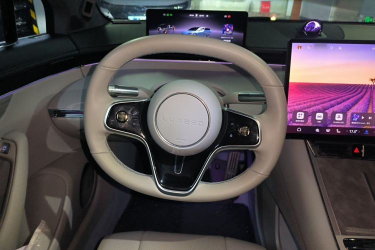 Used Hima Luxeed S7 2024 Max+ Rear-Drive Ultra-Range Intelligent Driving Edition Steering Wheel