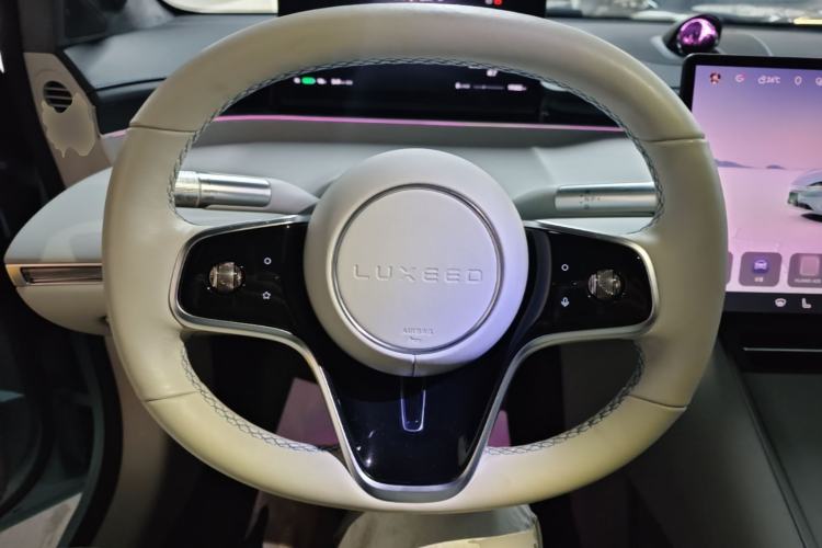 Used Hima Luxeed S7 2024 Max Steering Wheel