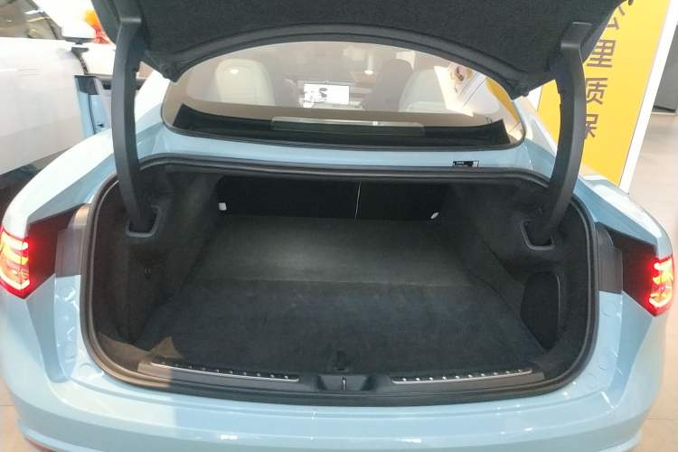 Used Hima Luxeed S7 2024 Ultra Four-Wheel Drive Flagship Edition Trunk