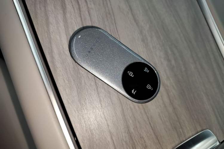 Used Hima Luxeed S7 2024 Max+ Rear-Drive Ultra-Range Intelligent Driving Edition Vehicle Key