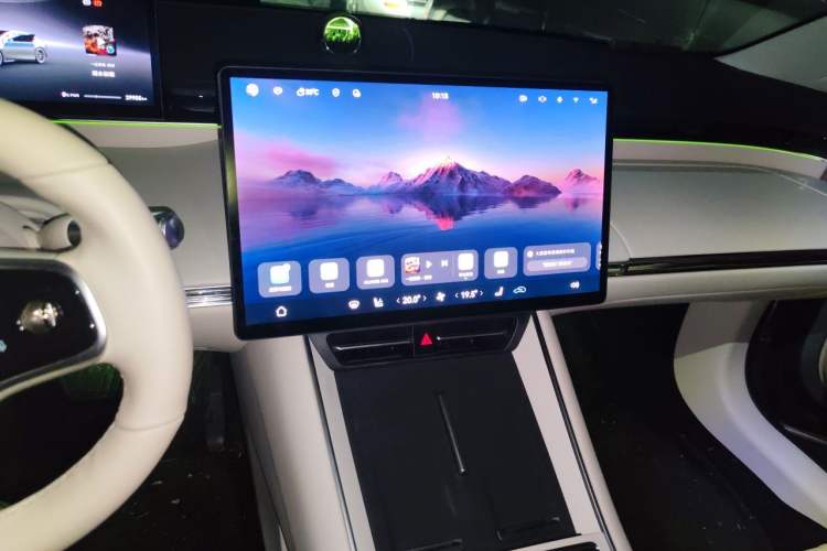 Used Hima Luxeed S7 2024 Ultra Four-Wheel Drive Flagship Edition Audio And AC Panel