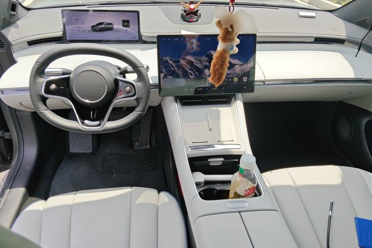 Used Hima Luxeed S7 2024 Max RS Four-Wheel-Drive Performance Edition Center Console