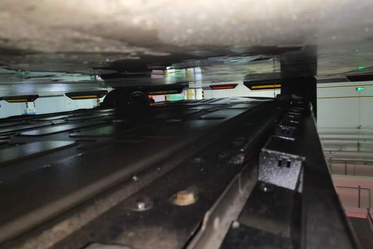 Used Hima Luxeed S7 2024 Max RS Four-Wheel-Drive Performance Edition Chassis Front Right