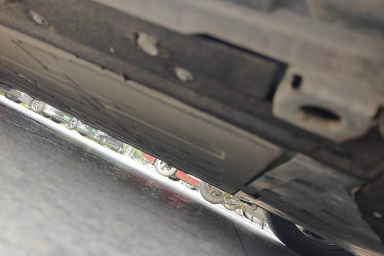 Used Hima Luxeed S7 2024 Max Rear-Drive Long-Range Intelligent Driving Version Chassis Front Right