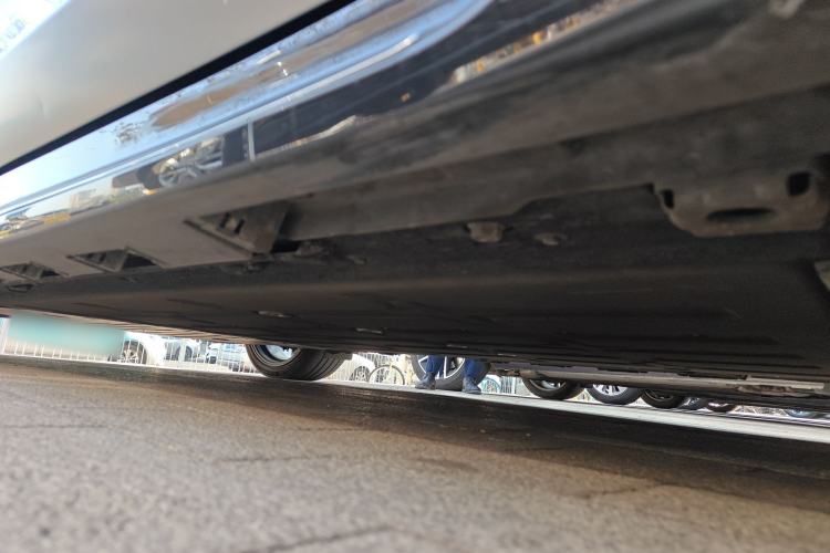 Used Hima Luxeed S7 2024 Max RS Four-Wheel-Drive Performance Edition Chassis Front Right