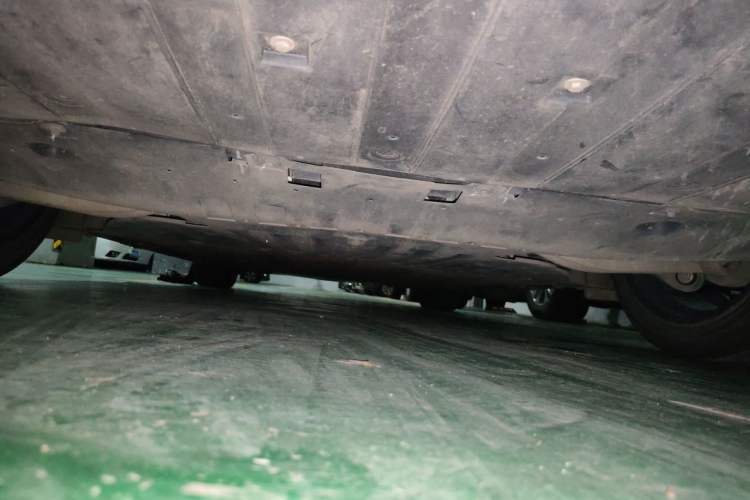 Used Hima Luxeed S7 2024 Ultra Four-Wheel Drive Flagship Edition Chassis Rear