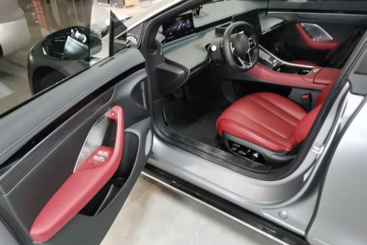 Used Hima Luxeed S7 2024 Max Rear-Drive Long-Range Intelligent Driving Version Driver Seat
