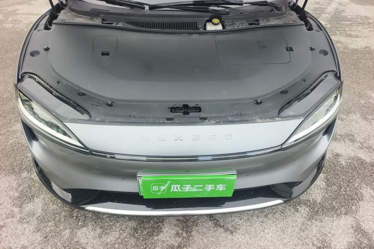 Used Hima Luxeed S7 2024 Ultra Four-Wheel Drive Flagship Edition Engine Bay