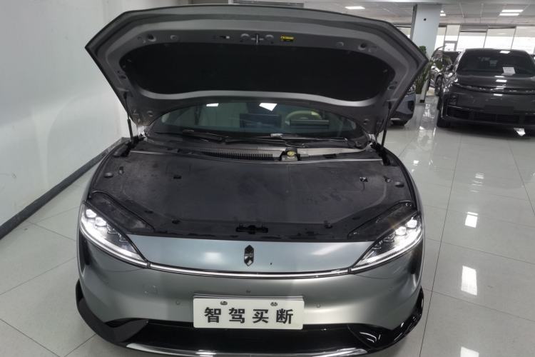 Used Hima Luxeed S7 2024 Max RS Four-Wheel-Drive Performance Edition Engine Bay