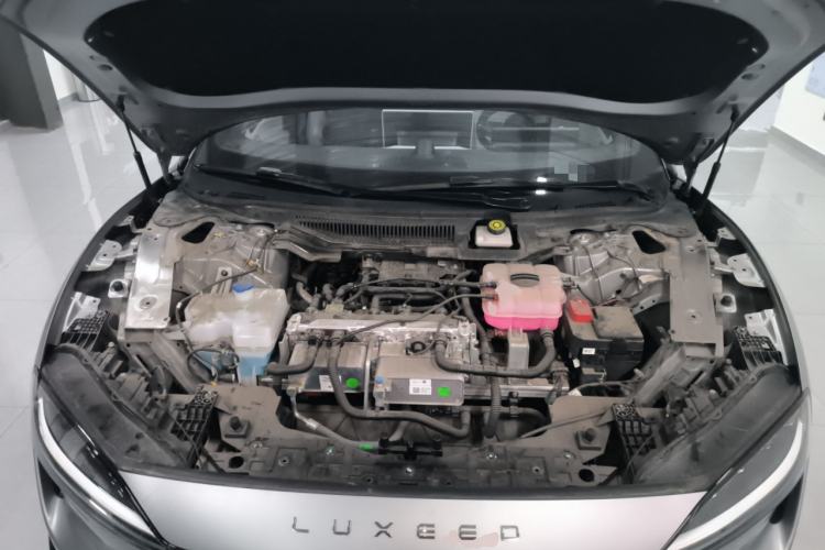 Used Hima Luxeed S7 2024 Max RS Four-Wheel-Drive Performance Edition Engine Bay