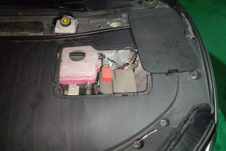 Used Hima Luxeed S7 2024 Ultra Four-Wheel Drive Flagship Edition Engine Bay Left
