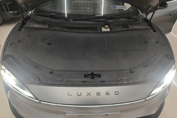 Used Hima Luxeed S7 2024 Max RS Engine Bay