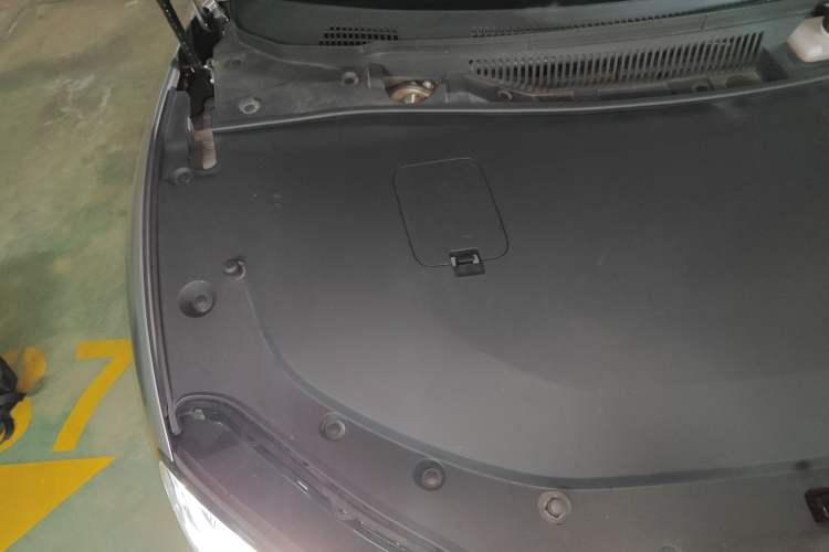 Used Hima Luxeed S7 2024 Max RS Four-Wheel-Drive Performance Edition Engine Bay Right