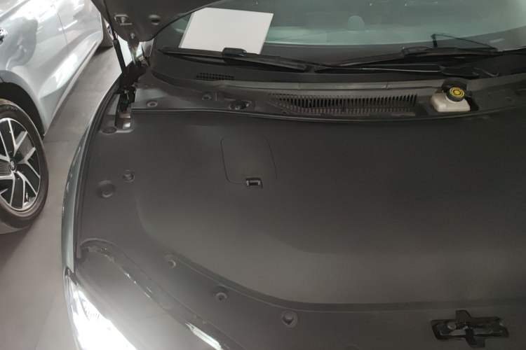 Used Hima Luxeed S7 2024 Max Engine Bay Right
