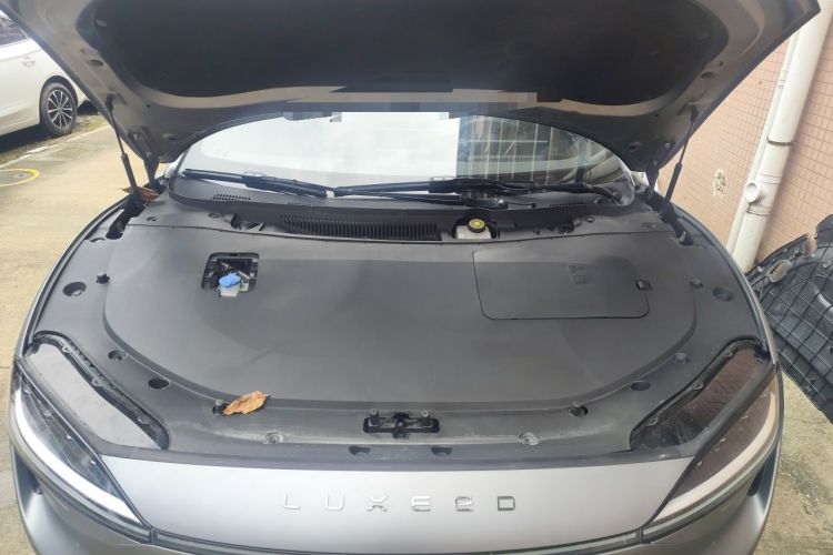 Used Hima Luxeed S7 2024 Max Rear-Drive Long-Range Intelligent Driving Version Engine Bay