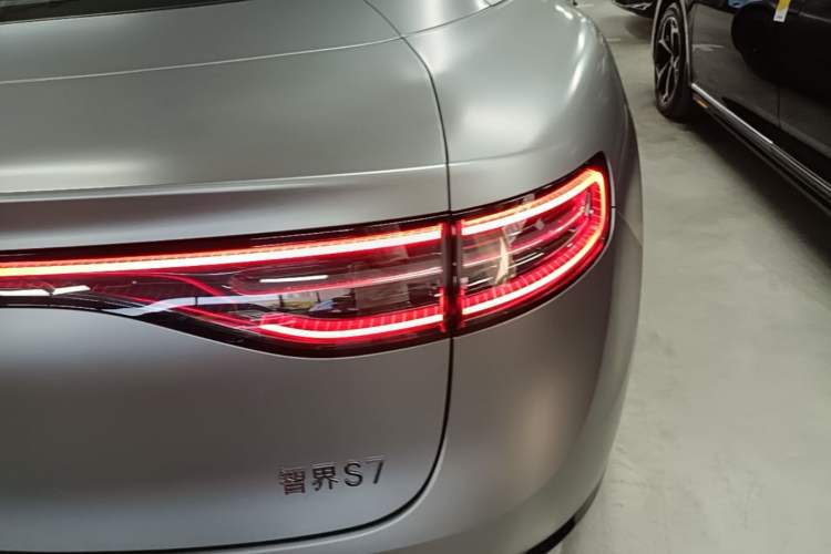 Used Hima Luxeed S7 2024 Max RS Four-Wheel-Drive Performance Edition Exterior 3