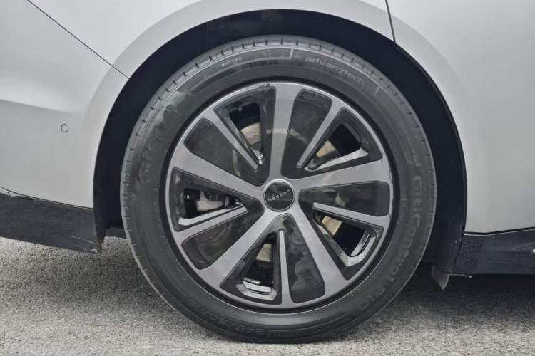 Used Hima Luxeed S7 2024 Pro Rear-Drive Long-Range Version Exterior 9