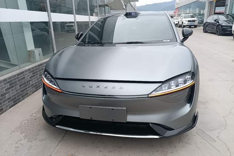 Used Hima Luxeed S7 2024 Max RS Four-Wheel-Drive Performance Edition Front
