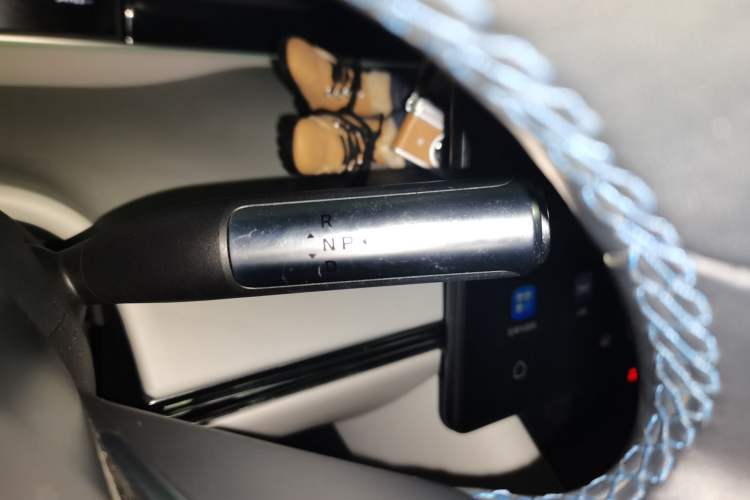 Used Hima Luxeed S7 2024 Max RS Four-Wheel-Drive Performance Edition Gear Lever