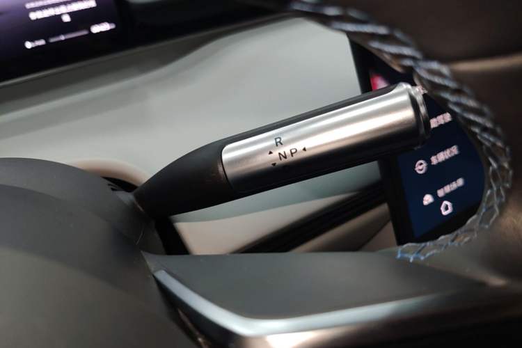 Used Hima Luxeed S7 2024 Max+ Rear-Drive Ultra-Range Intelligent Driving Edition Gear Lever