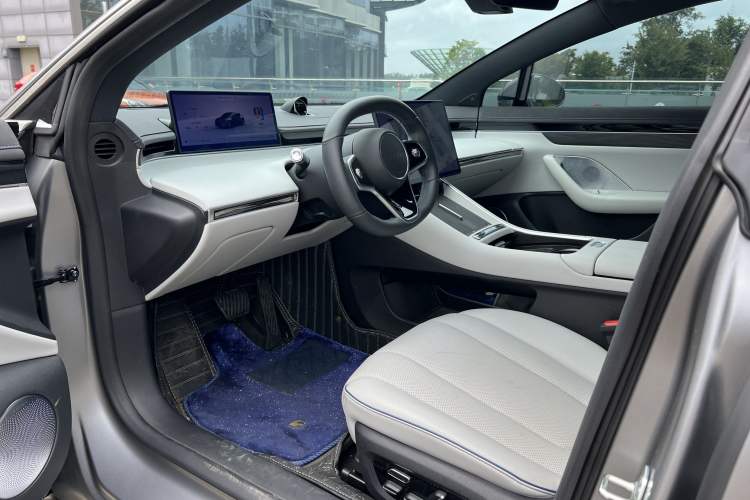Used Hima Luxeed S7 2024 Max Interior 3