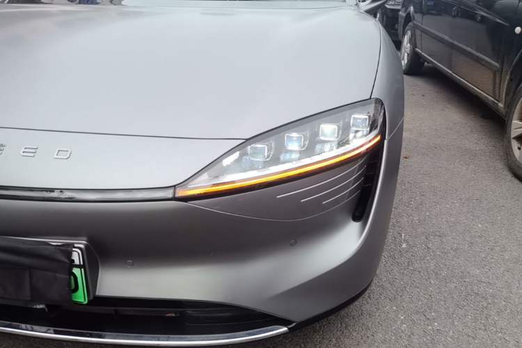 Used Hima Luxeed S7 2024 Max Rear-Drive Long-Range Intelligent Driving Version Left Front Headlight