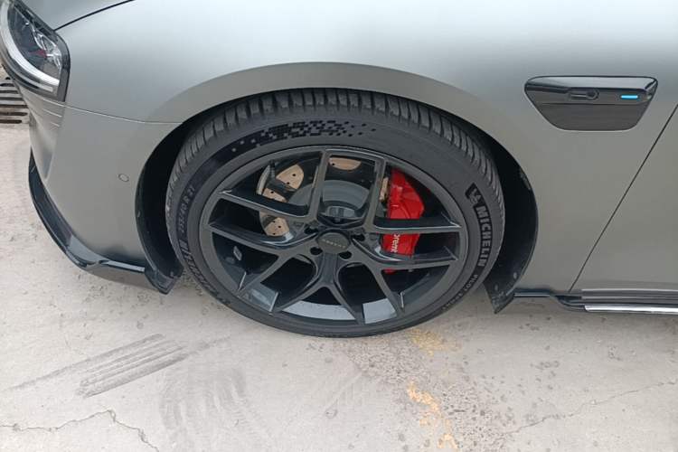 Used Hima Luxeed S7 2024 Max RS Four-Wheel-Drive Performance Edition Left Front Wheel Hub