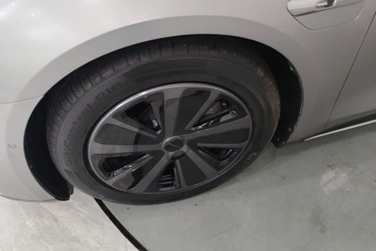 Used Hima Luxeed S7 2024 Max+ Rear-Drive Ultra-Range Intelligent Driving Edition Left Front Wheel Hub
