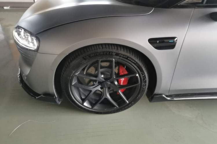 Used Hima Luxeed S7 2024 Ultra Four-Wheel Drive Flagship Edition Left Front Wheel Hub